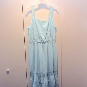 Adorable linen maxi dress with eye-catching detail